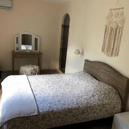 Valentine By Intendance Excellency Πόρτο Βέκιο